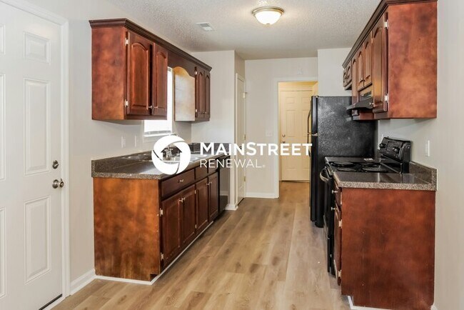 Building Photo - 3 Bedroom Pet-Friendly Home in Toney, AL with Main Street Renewal