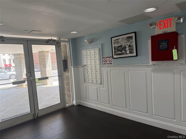 Primary Photo - 400 Mt Pleasant Ave
