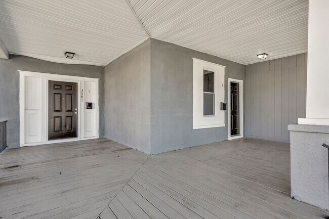 Building Photo - 3501 Oakmont Ave