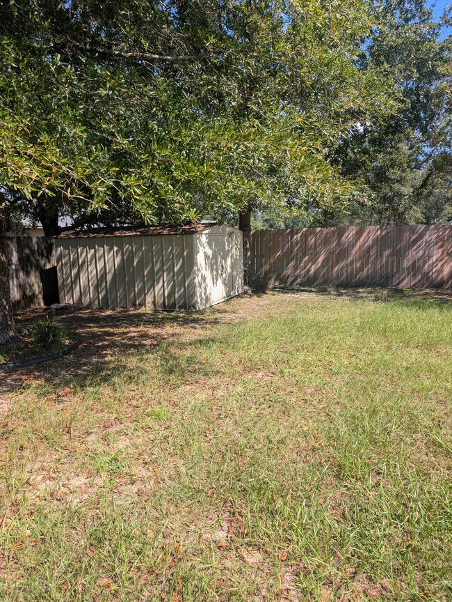 Building Photo - 139 Haney Rd