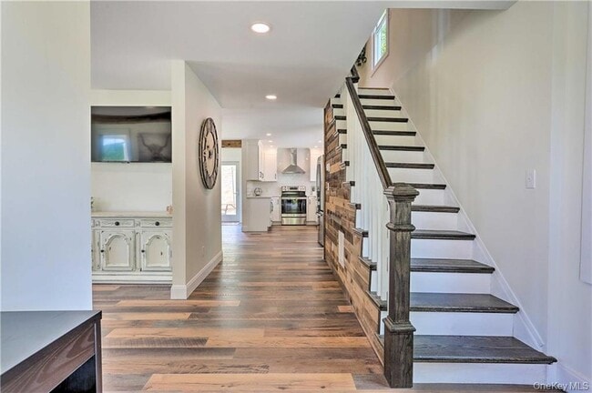 Building Photo - 207 S Plank Rd
