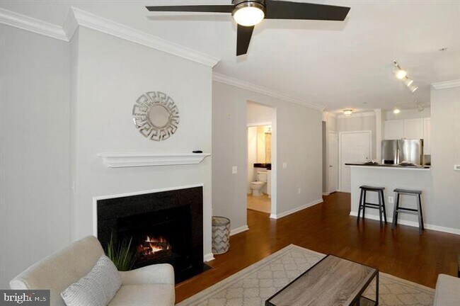 Building Photo - 2791 Centerboro Dr