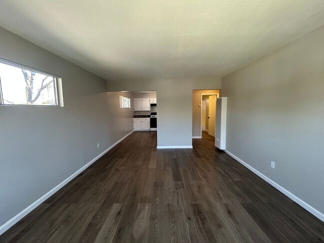 Building Photo - 816 Sutter Ave
