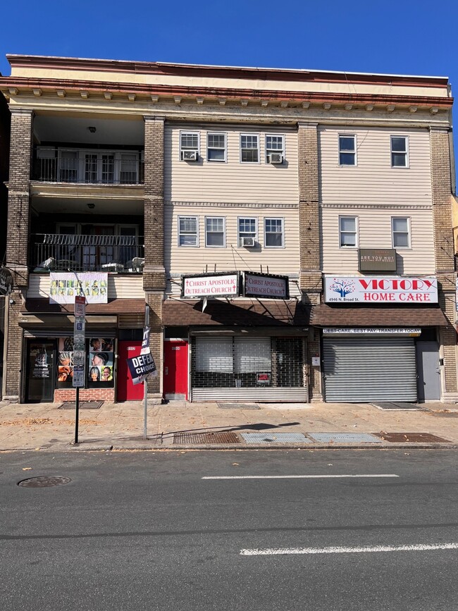 Building Photo - 4946 N Broad St