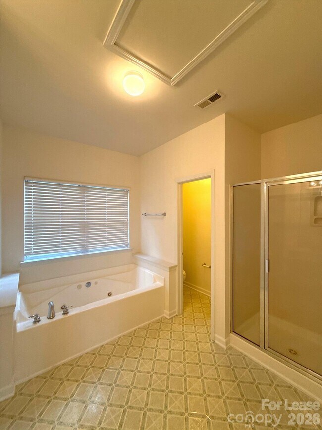 Building Photo - 2618 Hartley Hills Dr