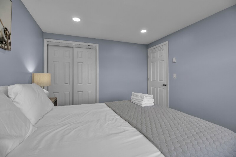 Building Photo - 2719 Oppenheim Ct