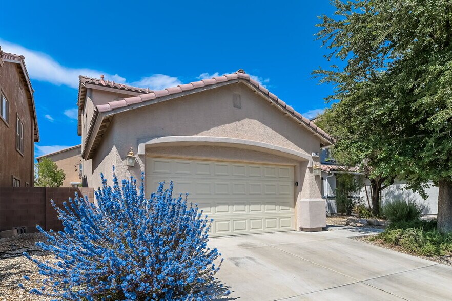 Building Photo - 4150 Buteo Ln