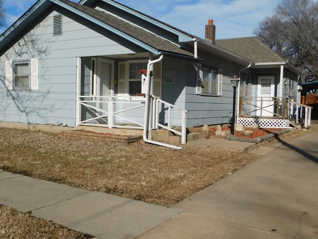 Primary Photo - 3 bedroom/2 bath home in El Dorado!