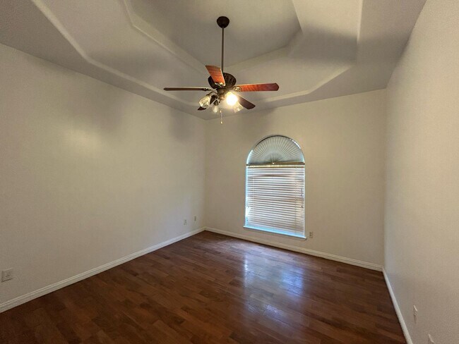 Building Photo - 3400 Santa Teresa