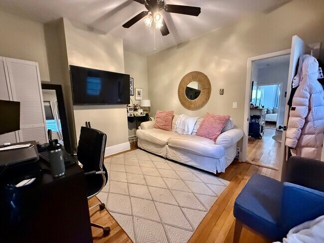 Building Photo - 30 Vinton St