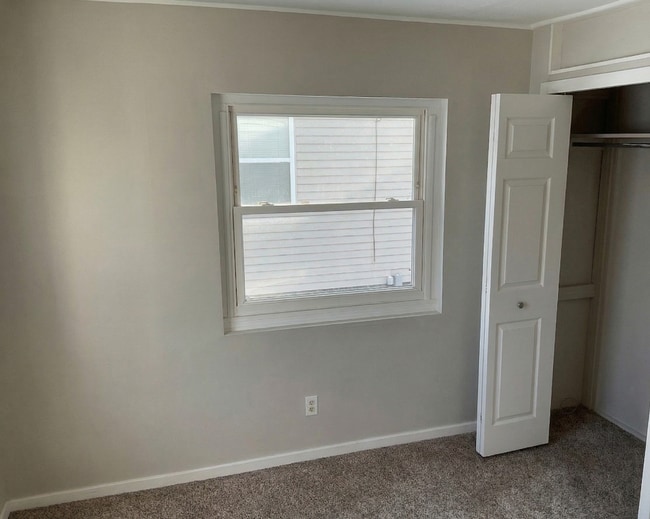 Building Photo - 222 Bellfield Ave