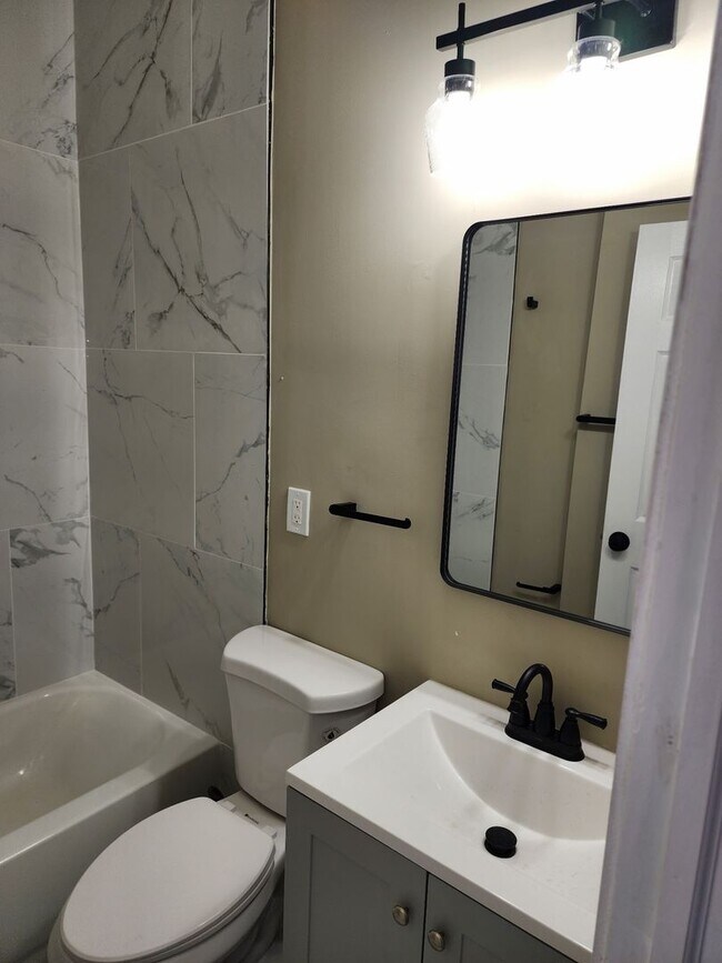 Building Photo - Charming, Fully Renovated 3-Bedroom Home in Baltimore City – Available Now!