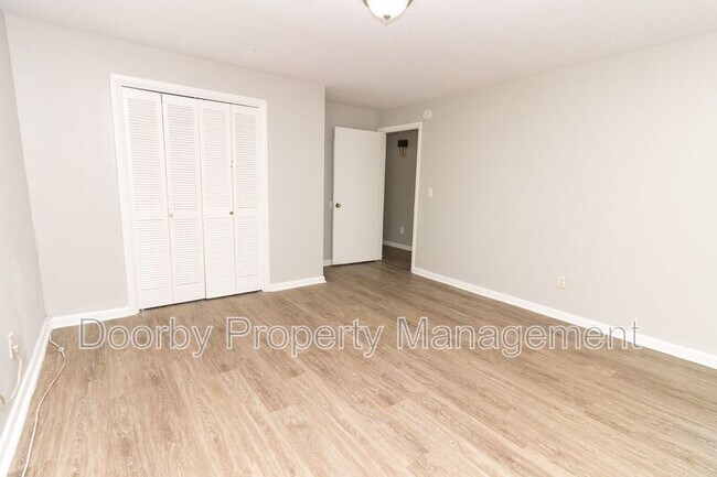 Building Photo - 3003 Addison Rd