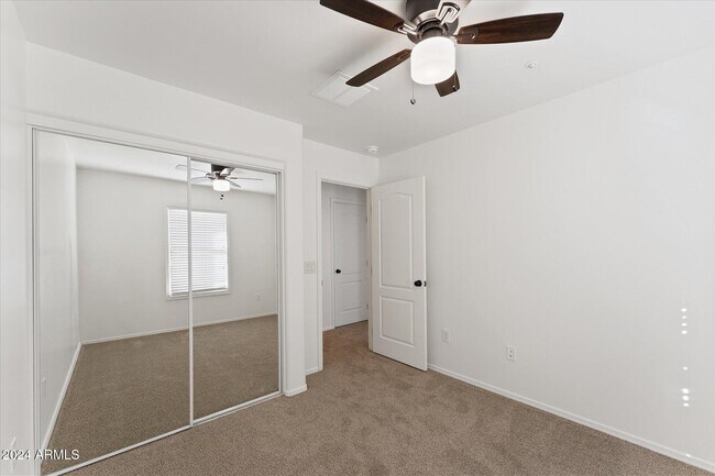 Building Photo - 3636 E Edna Dr