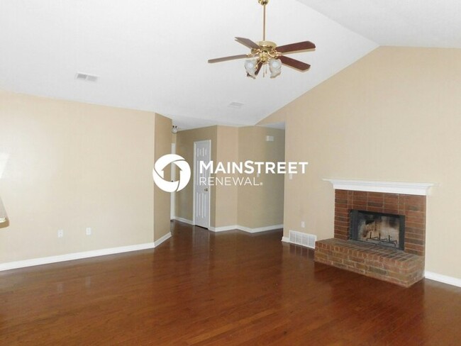 Building Photo - 8104 Longbranch Dr