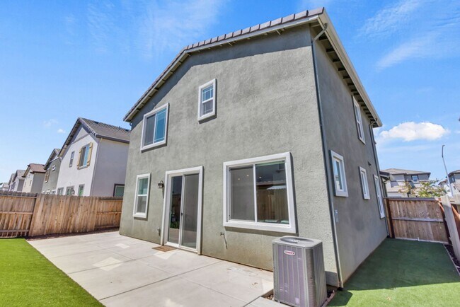 Building Photo - 7657 Bracer Wy