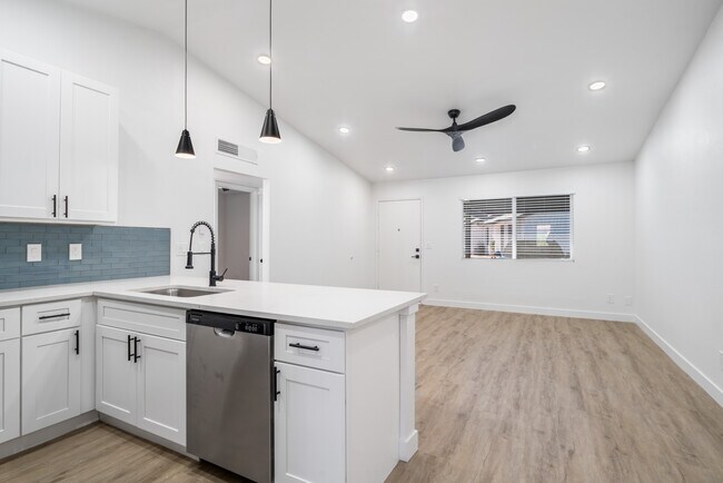 Building Photo - McKemy Apartments
