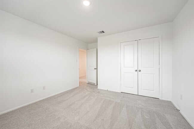 Building Photo - 9123 Estes Lks Dr