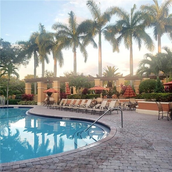 Building Photo - 4903 N Harbor Isles Dr