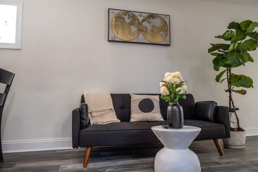 Building Photo - 45 Rhode Island Ave NE