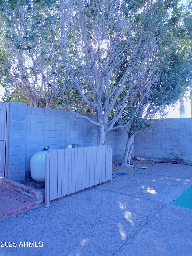Building Photo - 3333 E Medlock Dr