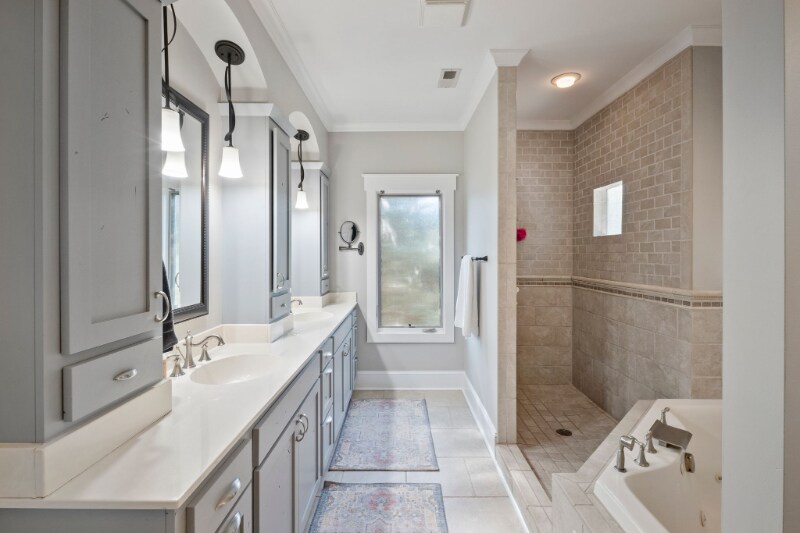Building Photo - 271 44th Ave Cir NW