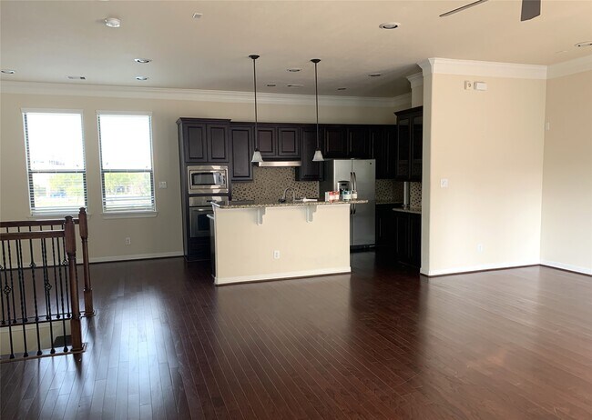 Building Photo - 3021 Kisling St