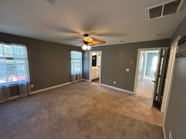 Building Photo - Home in Easley  4 Bedroom 2.5 Bath in the Stonehurst Plantation Community !!!