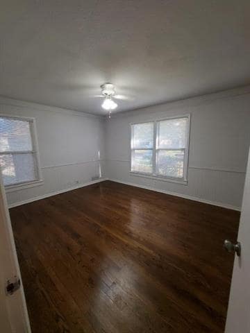 Building Photo - 124 Cedar St
