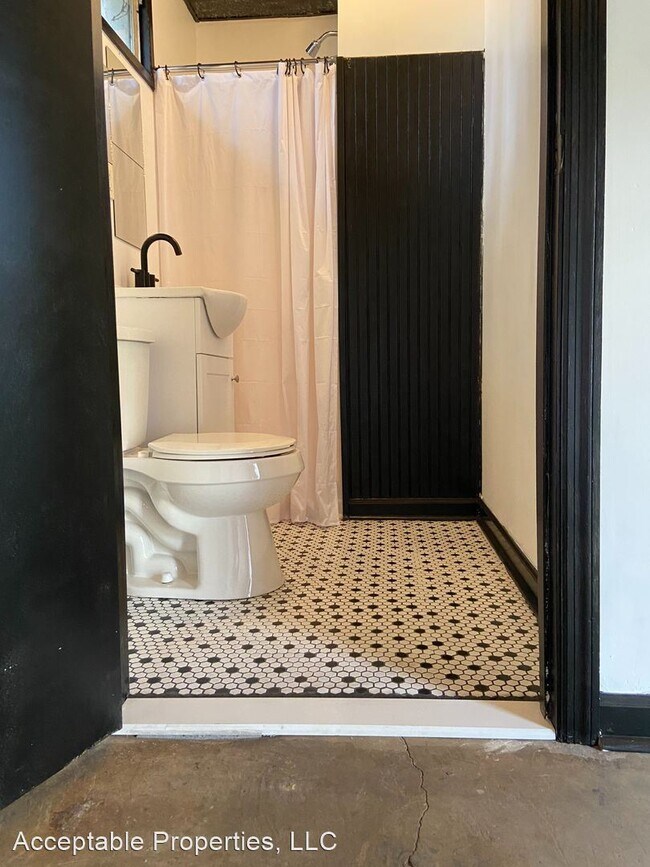 Building Photo - 1 br, 1 bath House - 1032 18th St Unit A