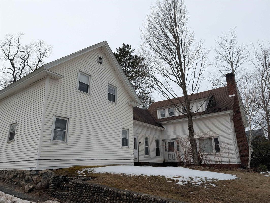 Building Photo - 73 Highland St