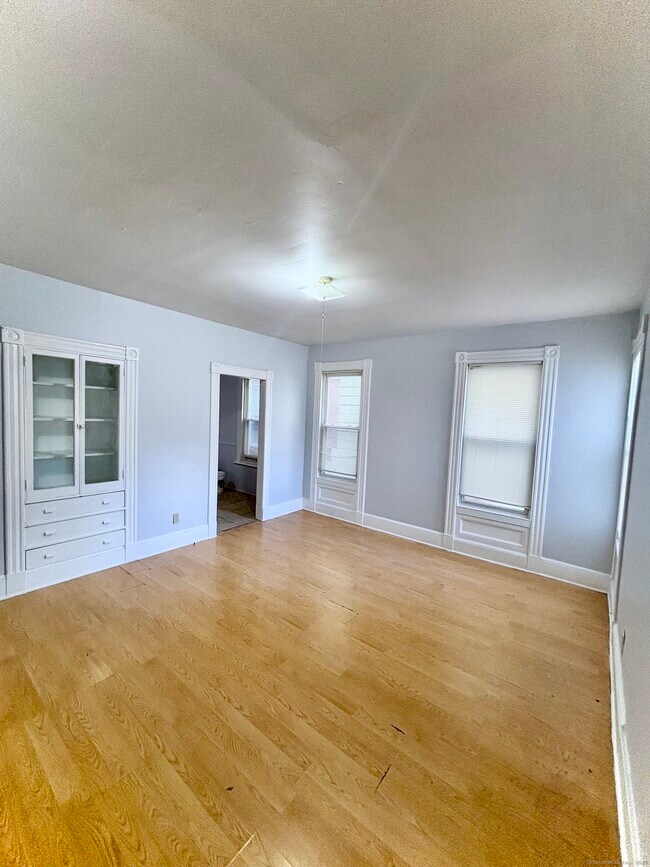 Building Photo - 57 Houston St