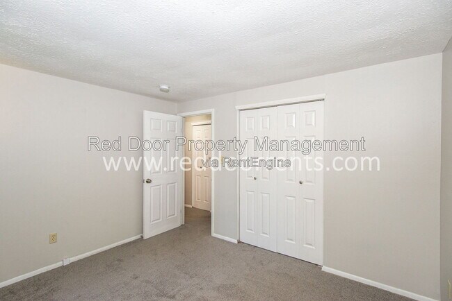Building Photo - 5505 Straw Hat Dr