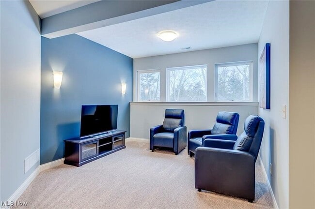 Building Photo - 9360 Rockys Ct