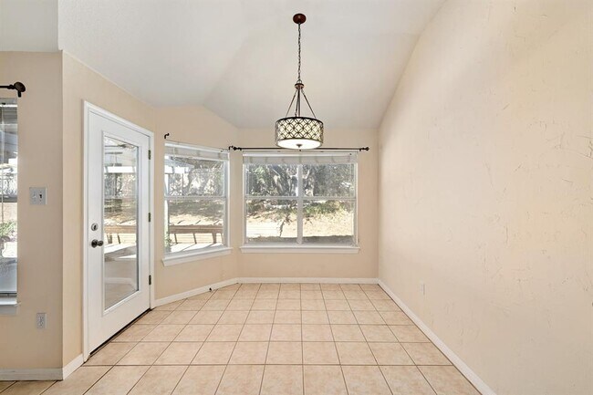 Building Photo - 212 Cargill Dr