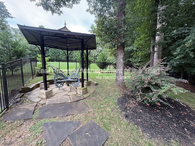 Building Photo - 10 Postbridge Ct
