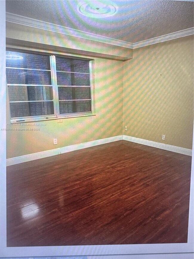 Building Photo - 3100 W Rolling Hills Cir