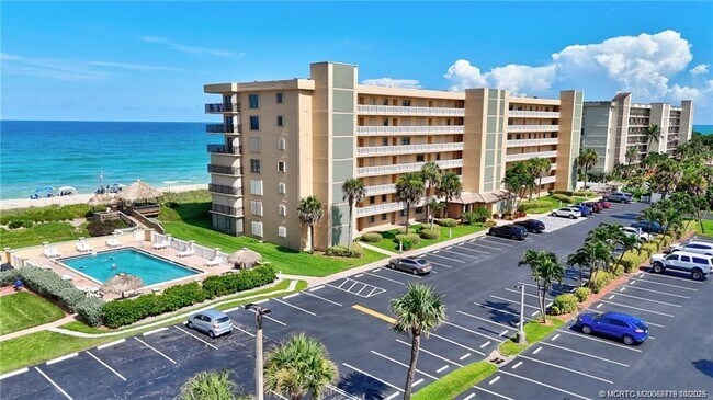 Building Photo - 10200 S Ocean Dr