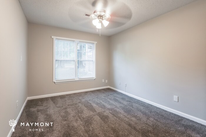 Building Photo - 368 Lakeridge Ct