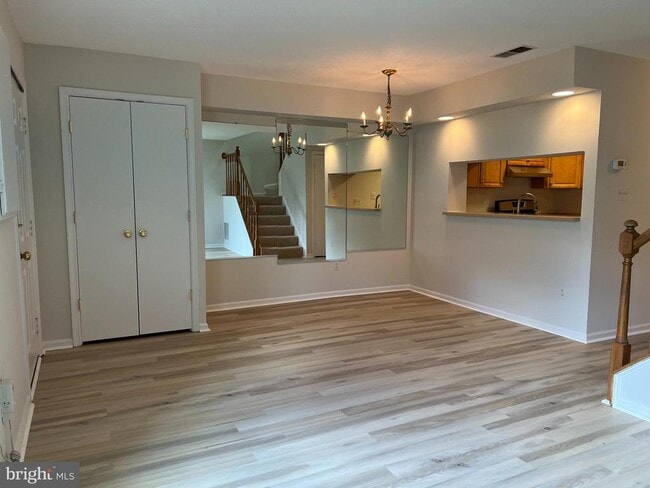 Building Photo - 6015 Netherton St