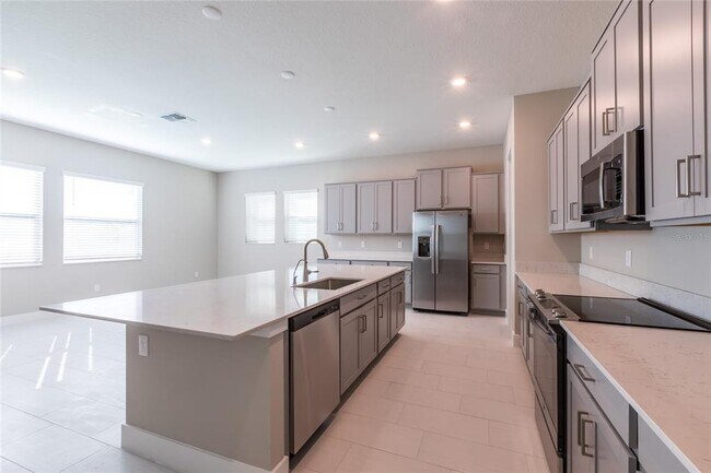 Building Photo - 7714 S Faul St