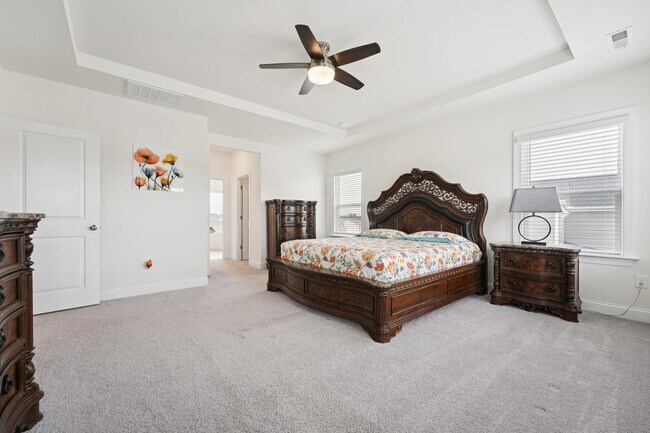 Building Photo - 200 Cloud Berry Ln