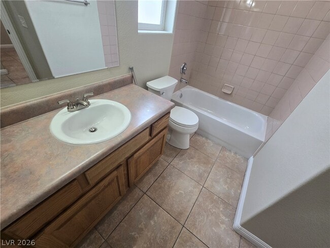 Building Photo - 2204 S Van Patten Pl