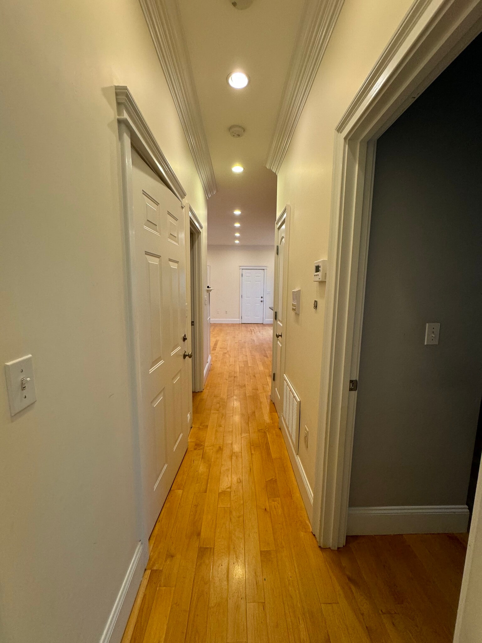 Building Photo - 152 H St