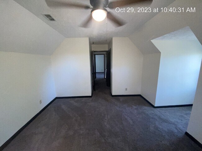 Building Photo - 5646 Blythewood Ln