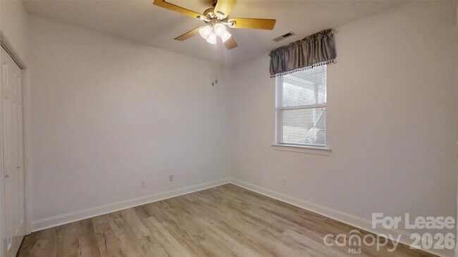 Building Photo - 6299 Pansy Trl