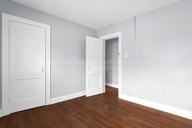 Building Photo - 1026 Ellsworth Ave
