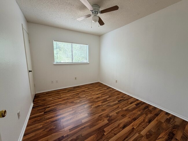 Building Photo - 12716 Covington Trail