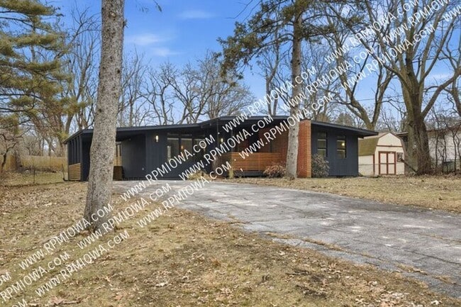 Building Photo - 3135 SW 23rd St