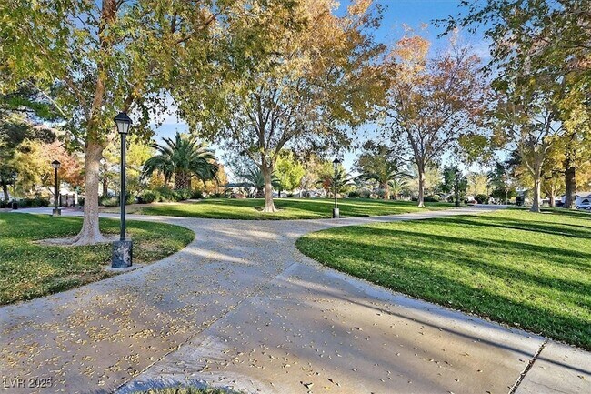 Building Photo - 7504 Evening Falls Dr